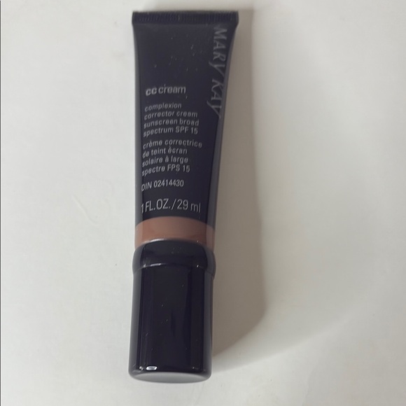 Mary Kay Sun care Skincare - Picture 2 of 4